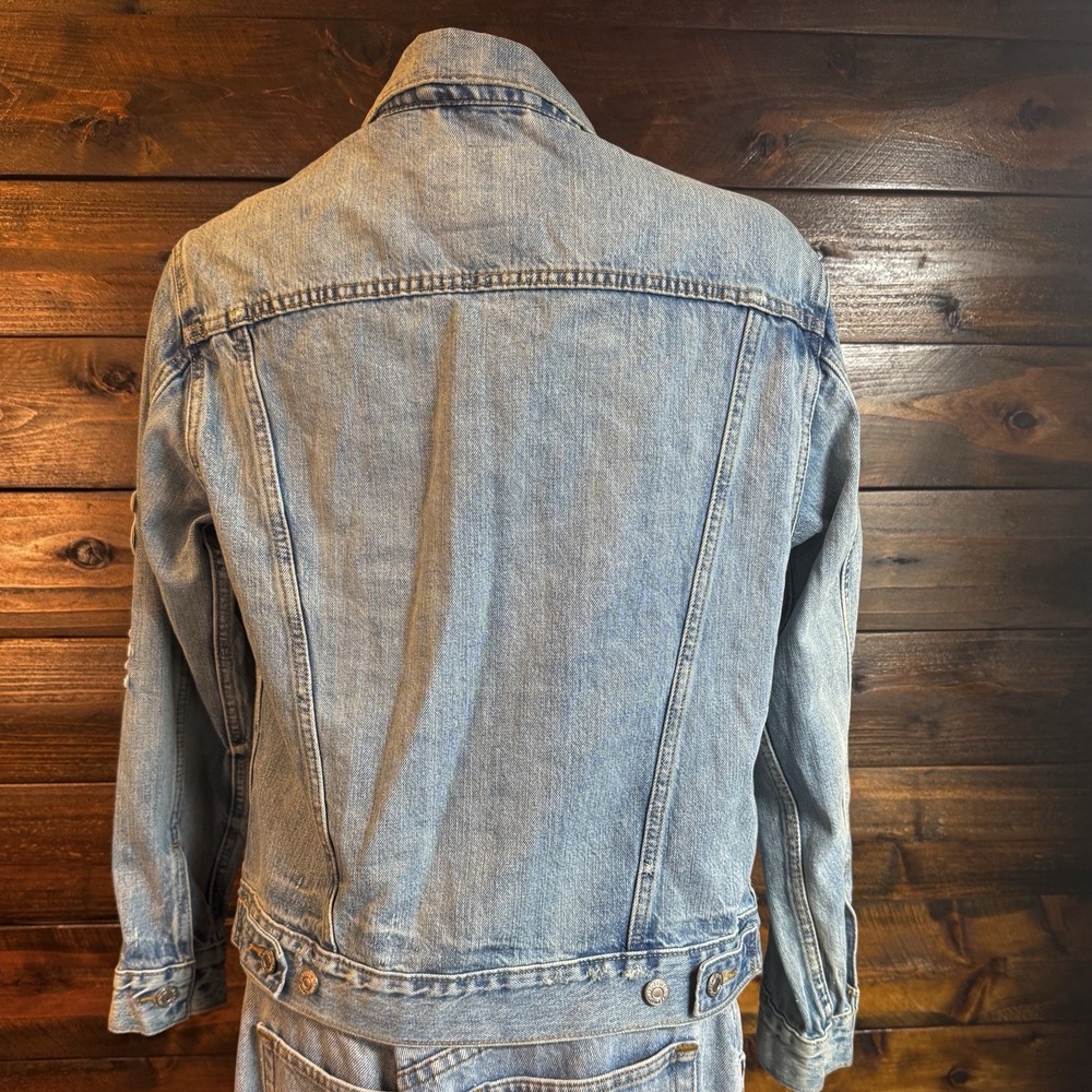 Levi's Premium Custom Embroidered Sequined Patch Trucker Jacket Women's S/M - Picture 9 of 13
